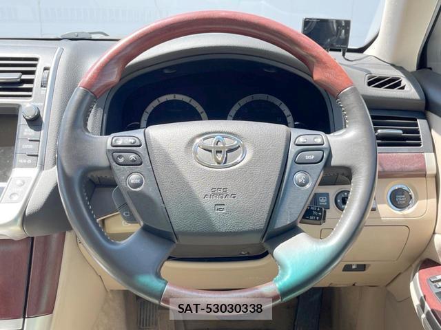 Toyota CROWN MAJESTA 2009-04 7814341-11