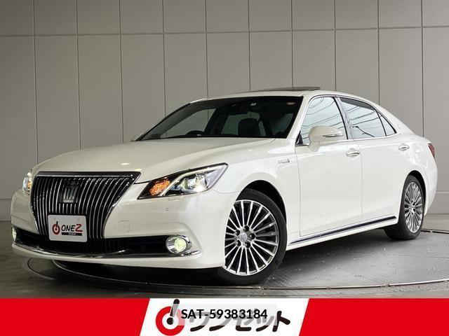 Toyota CROWN MAJESTA 2018-02 7816859-0