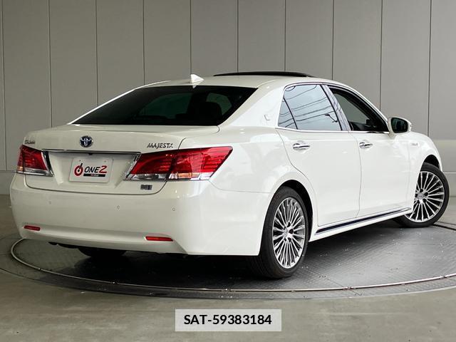 Toyota CROWN MAJESTA 2018-02 7816859-1