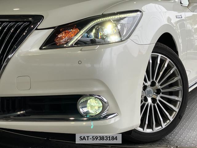Toyota CROWN MAJESTA 2018-02 7816859-4