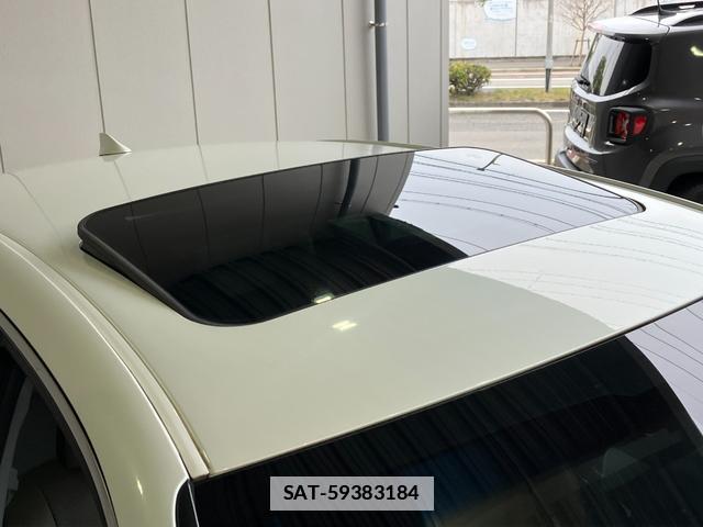 Toyota CROWN MAJESTA 2018-02 7816859-6