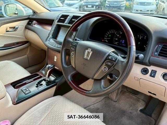 Toyota CROWN 2009-03 7811628-2