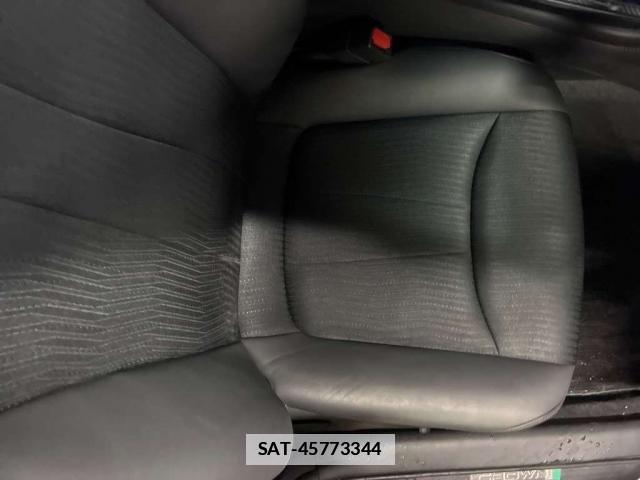 Toyota CROWN 2021-09 7811767-5