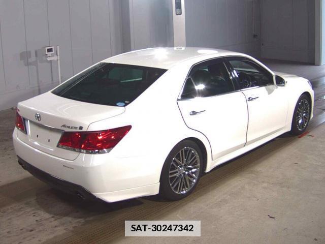 Toyota CROWN 2013-06 7811782-1