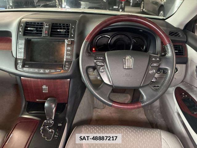 Toyota CROWN 2009-08 7812167-4