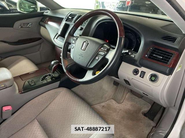 Toyota CROWN 2009-08 7812167-5