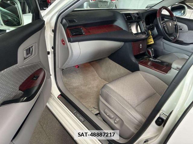 Toyota CROWN 2009-08 7812167-6