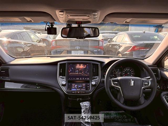 Toyota CROWN 2015-12 7812390-2