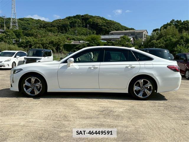 Toyota CROWN 2018-09 7812392-10