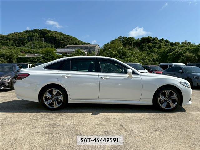 Toyota CROWN 2018-09 7812392-14