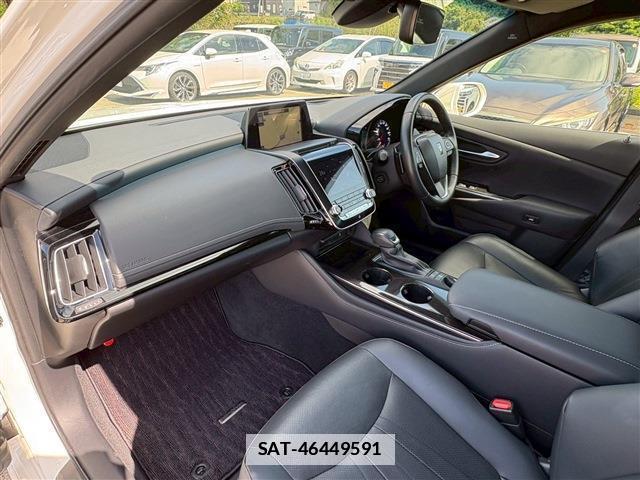 Toyota CROWN 2018-09 7812392-3