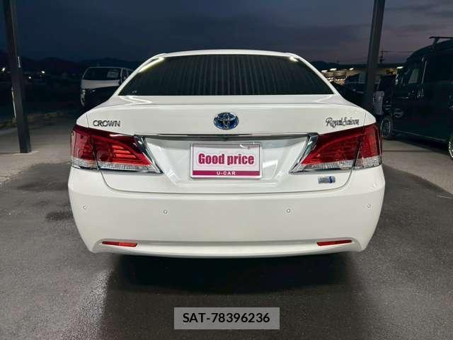 Toyota CROWN 2017-03 7812648-1