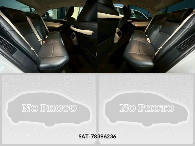Toyota CROWN 2017-03 7812648-6