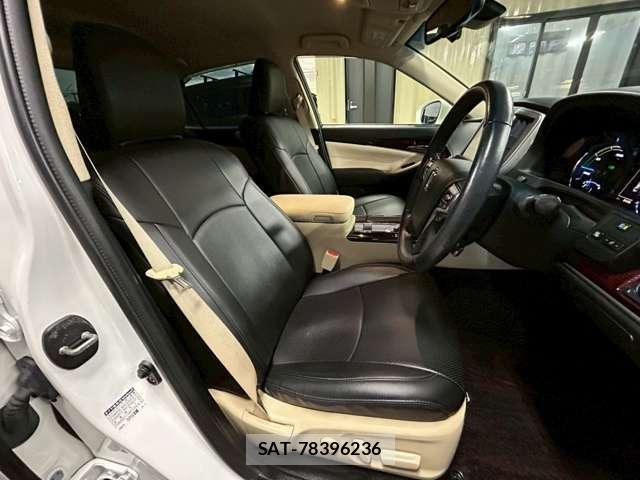 Toyota CROWN 2017-03 7812648-8