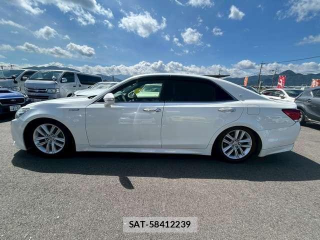 Toyota CROWN 2015-05 7812669-10