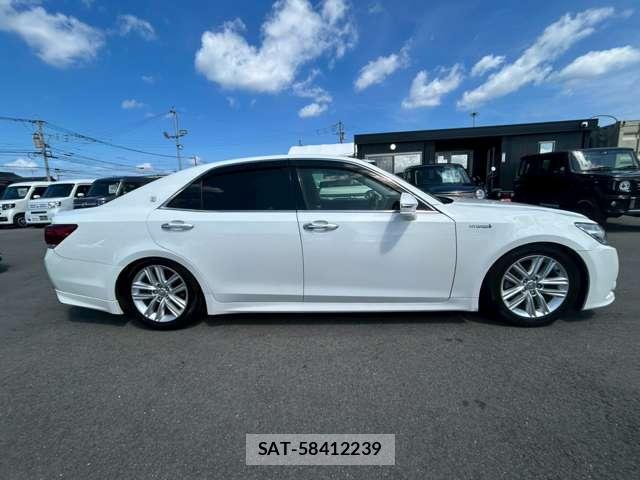 Toyota CROWN 2015-05 7812669-3