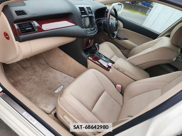 Toyota CROWN 2009-06 7812957-11