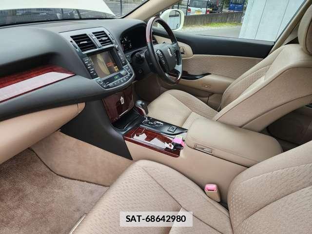 Toyota CROWN 2009-06 7812957-12