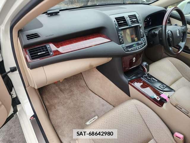 Toyota CROWN 2009-06 7812957-9