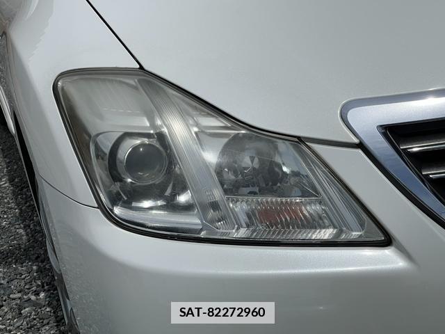 Toyota CROWN 2011-06 7813825-4