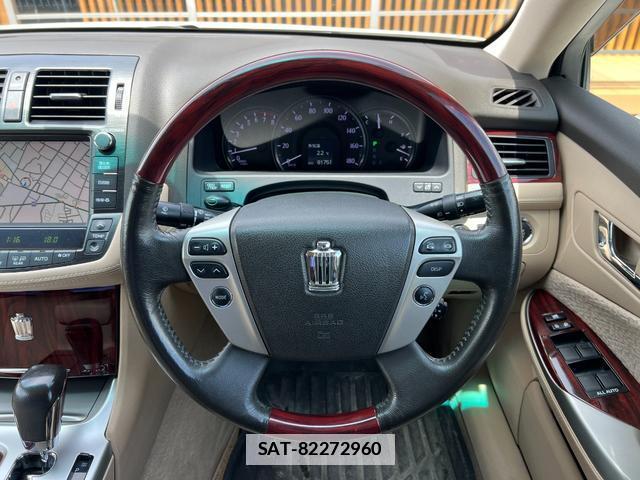 Toyota CROWN 2011-06 7813825-6