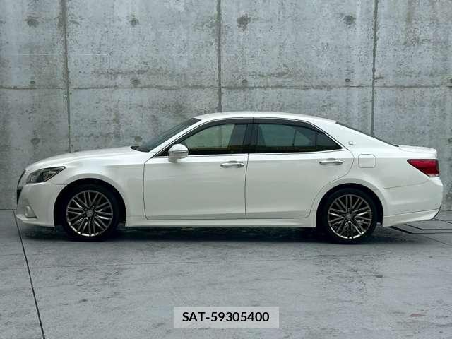 Toyota CROWN 2013-07 7815384-2