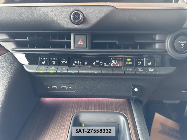 Toyota CROWN 2024-07 7815576-10