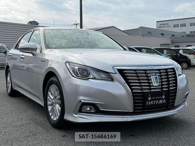 Toyota CROWN 2017-01 7815918-9