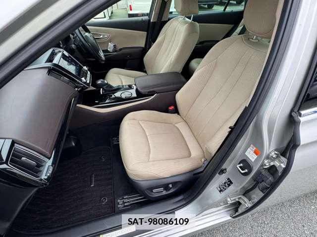 Toyota CROWN 2018-09 7815999-14