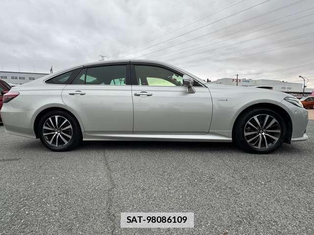 Toyota CROWN 2018-09 7815999-6