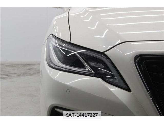 Toyota CROWN 2018-10 7818460-11