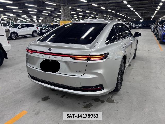 Toyota CROWN 2025-03 7818514-10