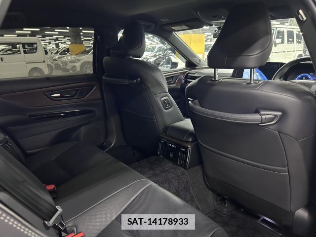 Toyota CROWN 2025-03 7818514-12
