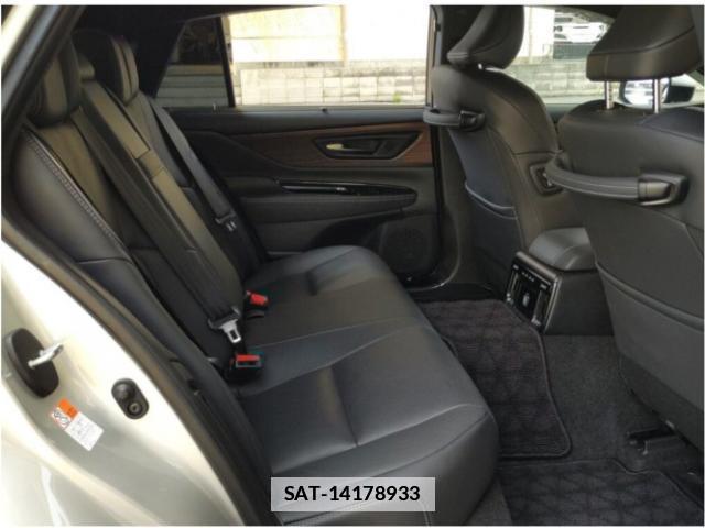 Toyota CROWN 2025-03 7818514-5