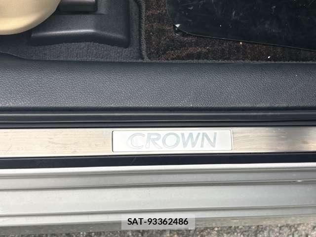 Toyota CROWN 2016-03 7819244-9