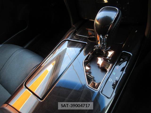 Toyota CROWN 2013-05 7819535-19