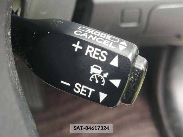 Toyota CROWN 2013-07 7819938-11