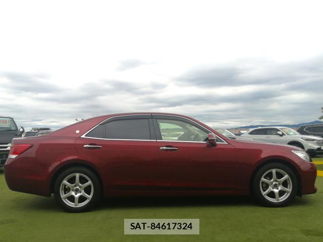 Toyota CROWN 2013-07 7819938-18
