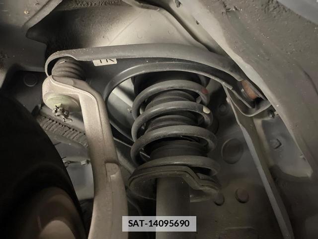 Toyota CROWN 2013-03 7820060-18