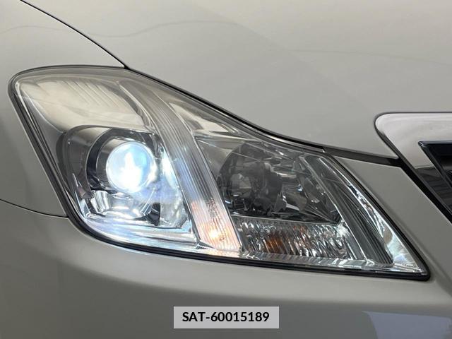 Toyota CROWN 2011-08 7820067-12