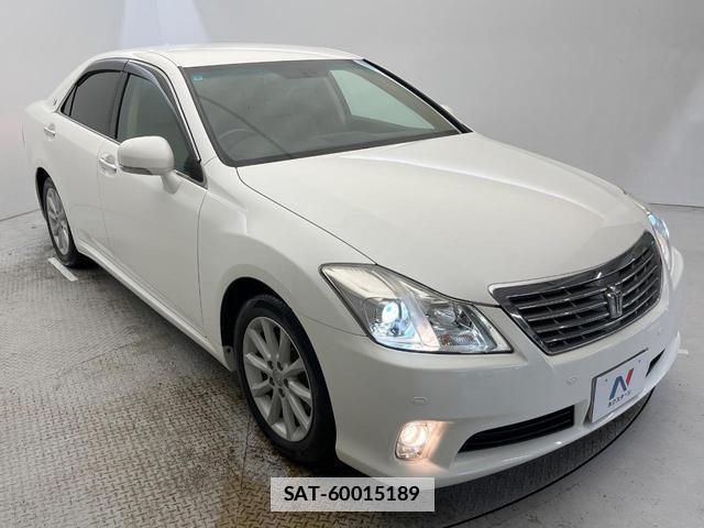 Toyota CROWN 2011-08 7820067-16