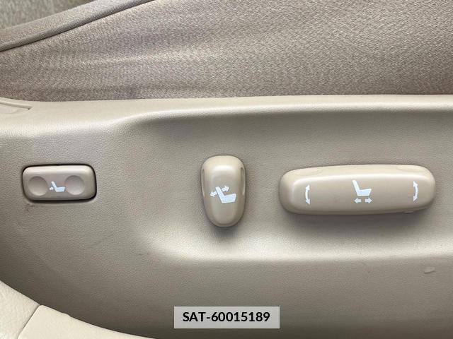 Toyota CROWN 2011-08 7820067-6