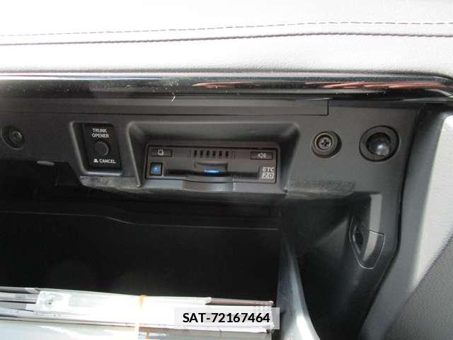 Toyota CROWN 2019-02 7820292-14