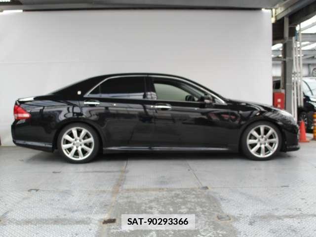 Toyota CROWN 2009-05 7820295-3