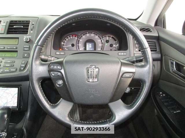 Toyota CROWN 2009-05 7820295-5