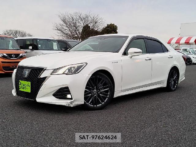 Toyota CROWN 2018-03 7820338-0