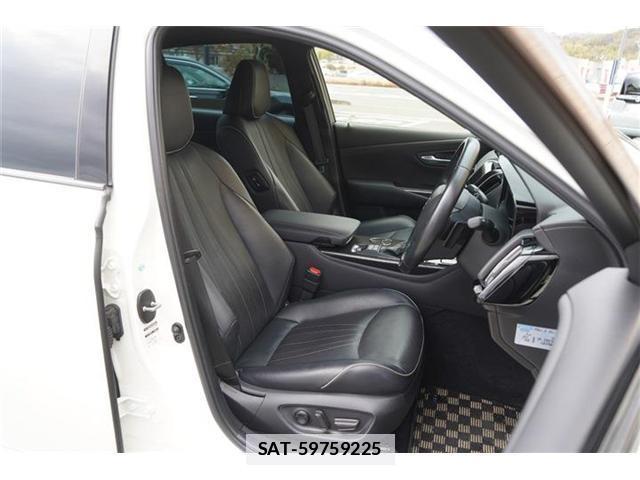 Toyota CROWN 2018-08 7820356-13