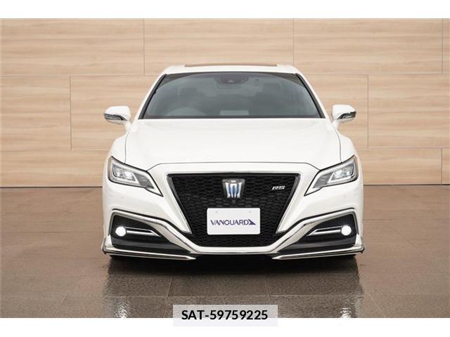 Toyota CROWN 2018-08 7820356-2