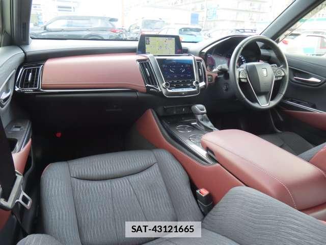 Toyota CROWN 2020-02 7820799-10