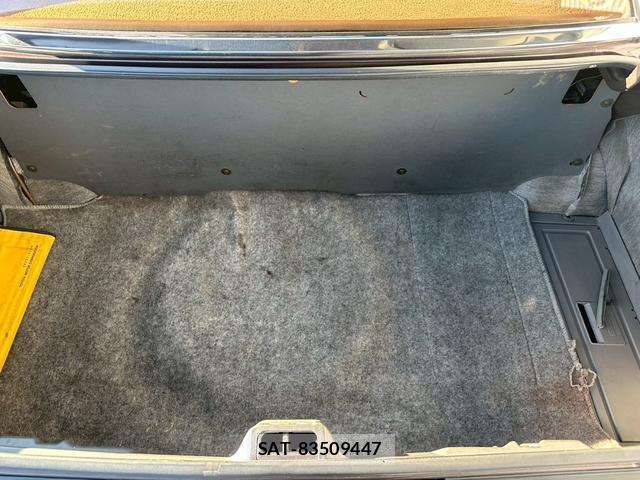 Toyota CROWN 1983 7820888-12